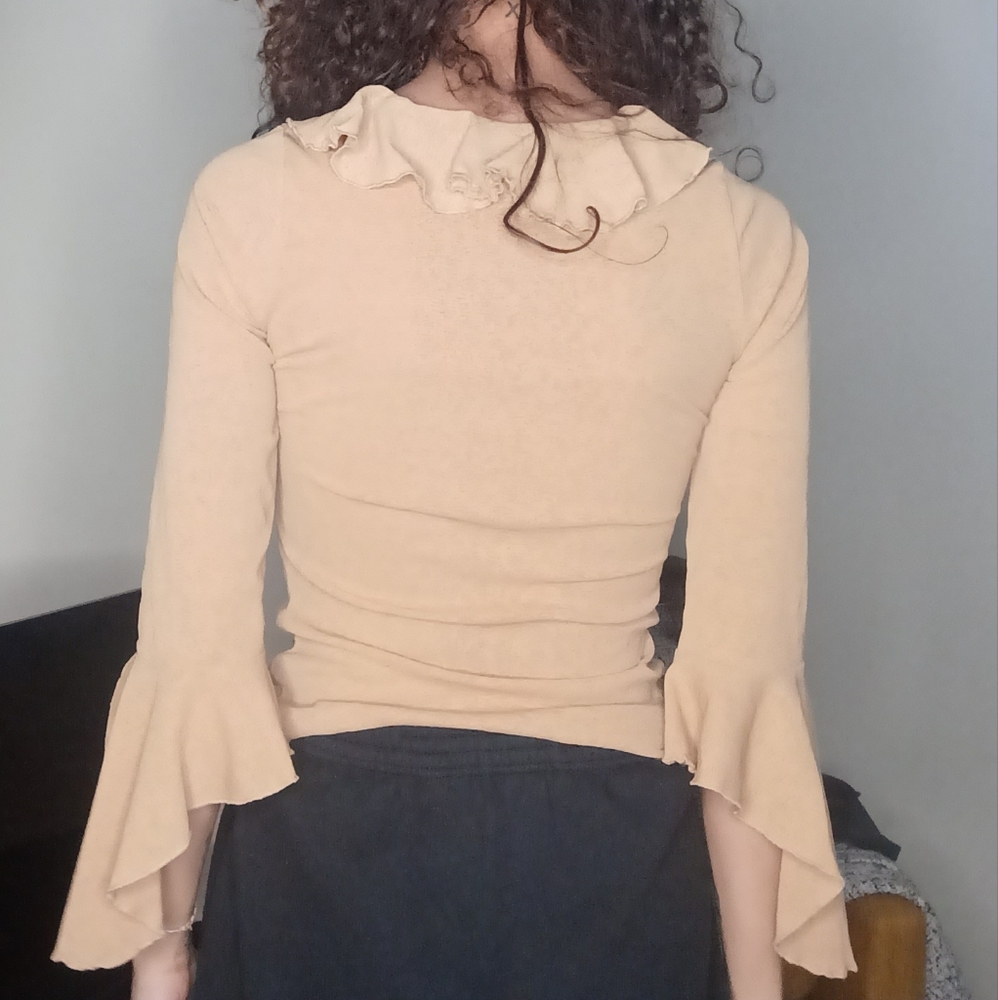 V-Neck Solid Ruffle Long Sleeve Top - image 5